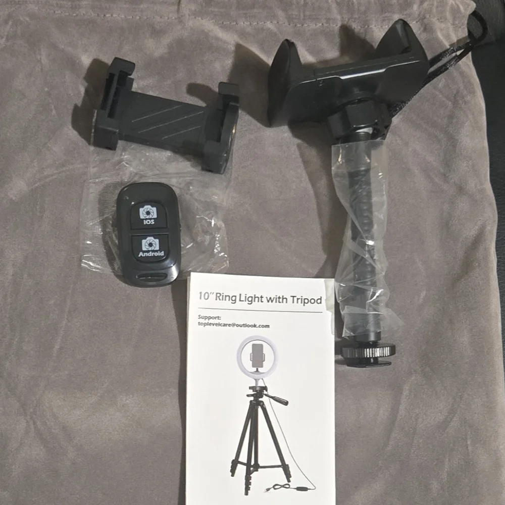 10" LED Ring Light with Adjustable Tripod - Picture 3 of 3